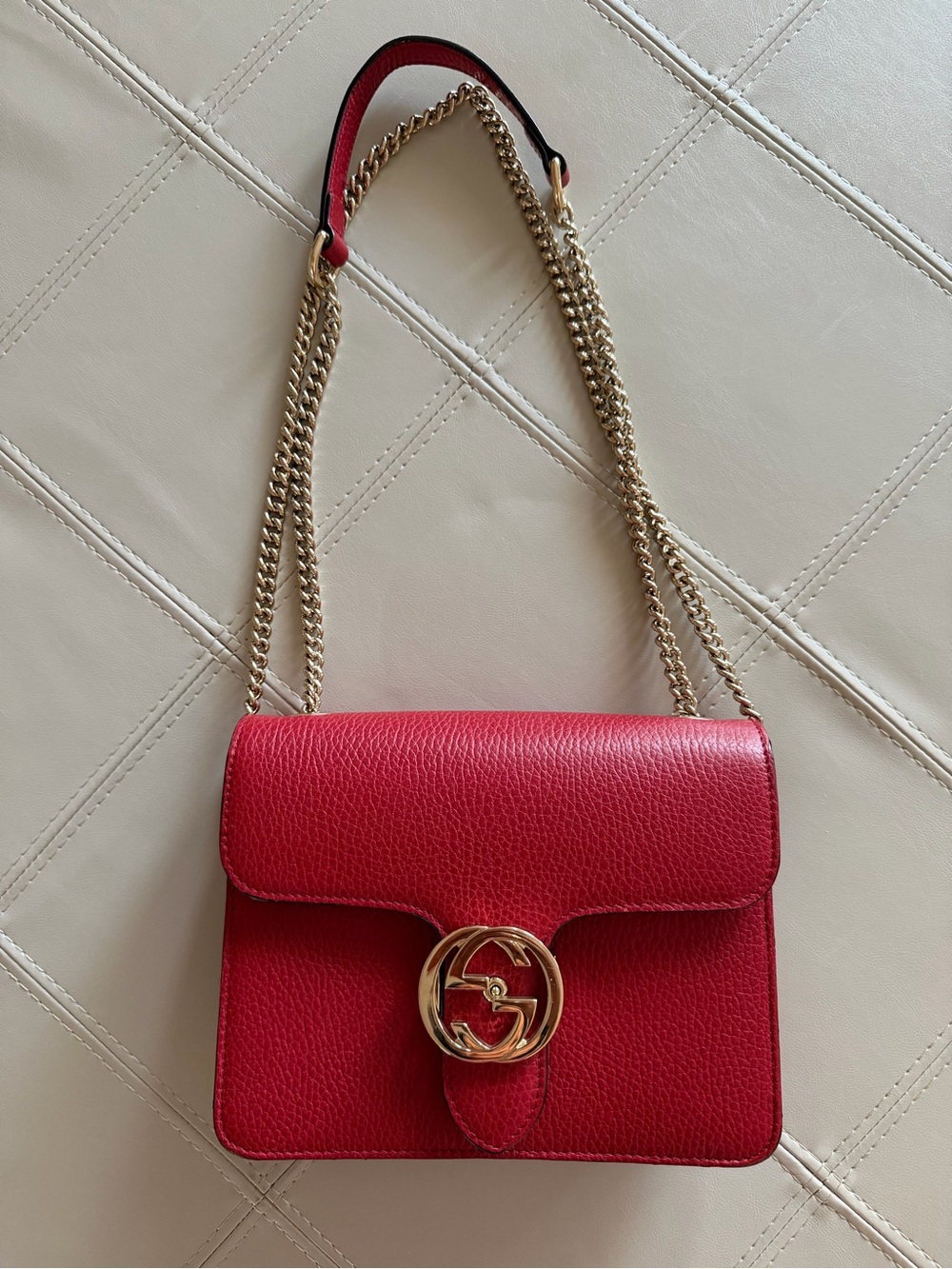 GUCCI Red Calfskin Interlocking Bag w/ Authentication Certificate Small - Picture 3 of 8